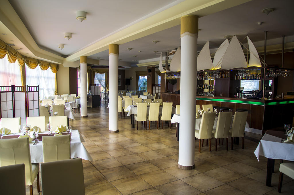 Hotel Morze Устка Экстерьер фото