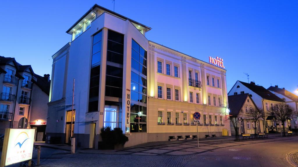 Hotel Morze Устка Экстерьер фото