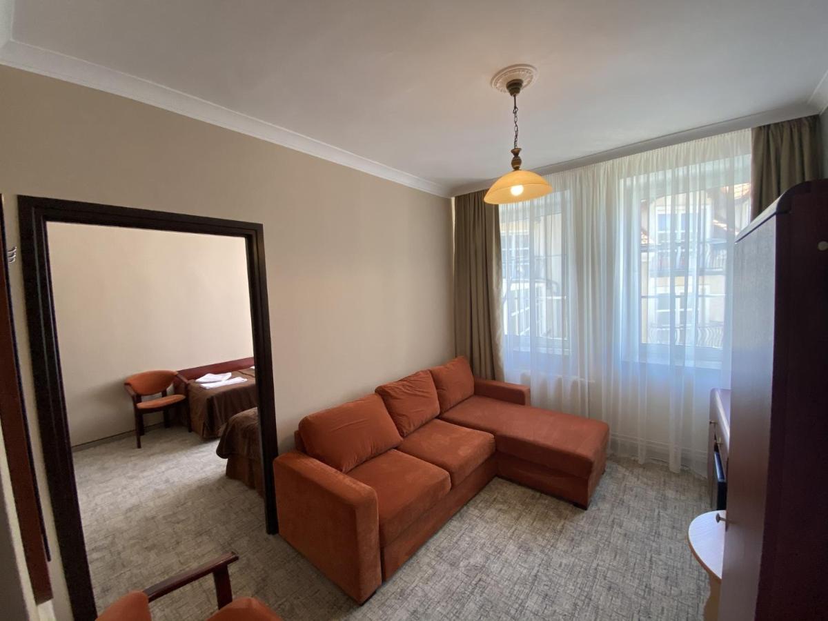 Hotel Morze Устка Экстерьер фото