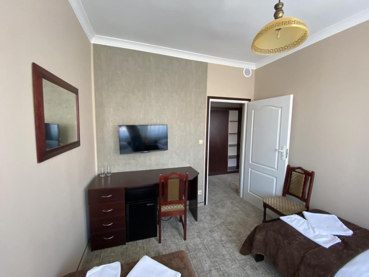 Hotel Morze Устка Экстерьер фото