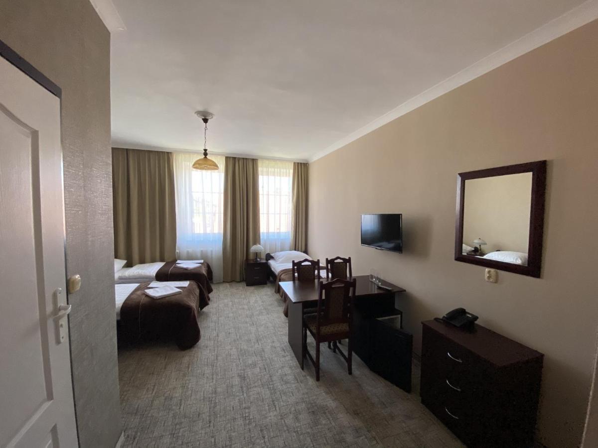 Hotel Morze Устка Экстерьер фото