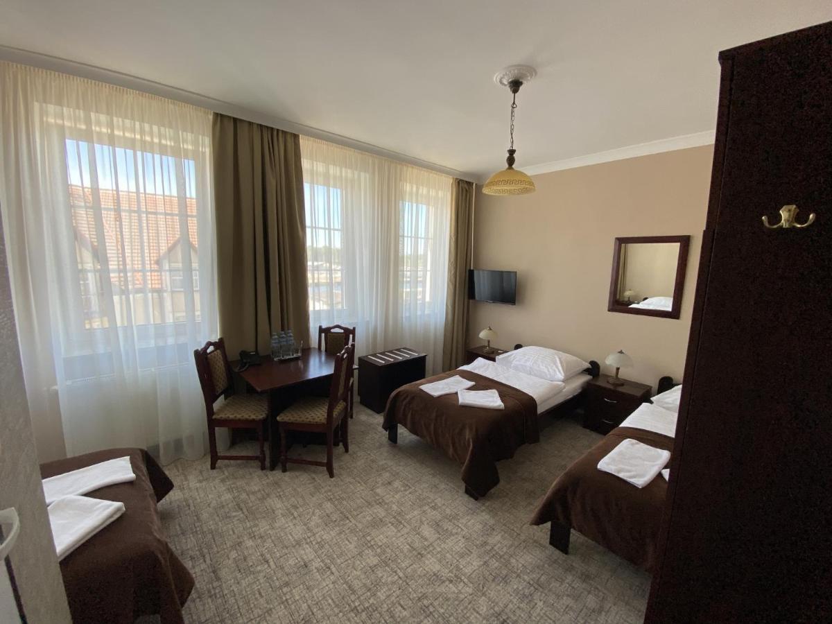 Hotel Morze Устка Экстерьер фото